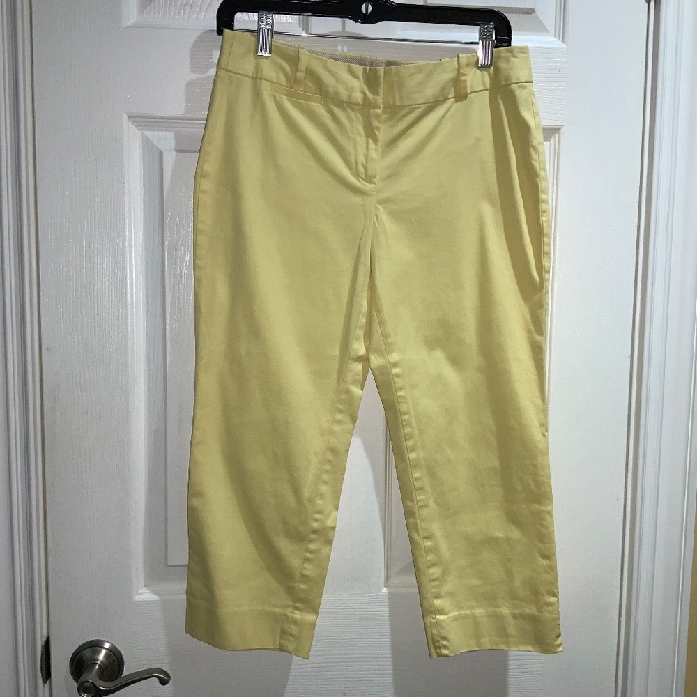 Talbots Signature yellow capri pants Sz 4P front zip pockets hem detail